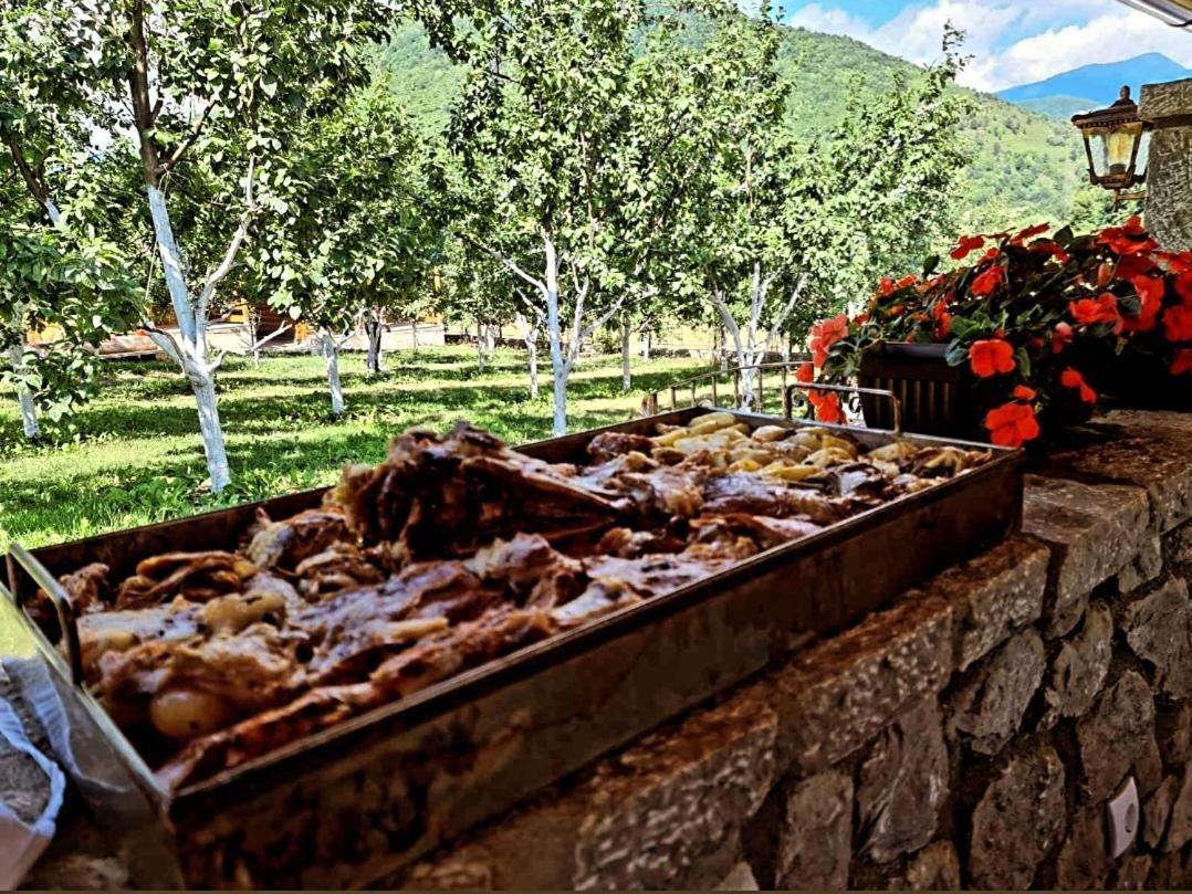 Holiday Bungalows & Food Plav Kültér fotó